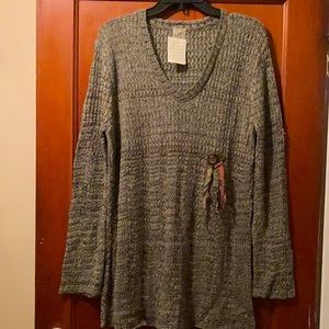 Sweater/ crocheted V-neck